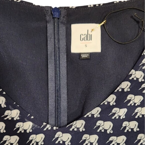 Cabi 5345 Blouse Elephant Parade  Print Navy Blue White Short Sleeve Sheer S - Picture 5 of 12